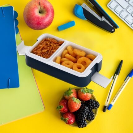 Airtight Lunch Box Compartment Lunch Box Leak Proof Food Grade Material Lunch Box Modern Appearance Compact Lunch Box With Spoon