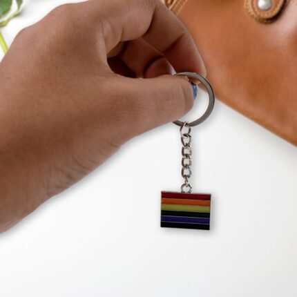 Rainbow Design Metal Keyring Key Chain Stylish and Colorful Key Holder with Mixed Designs (1 Piece)
